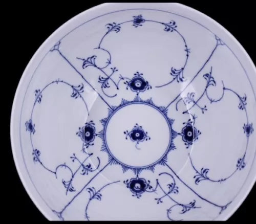 1ST Quality Royal Copenhagen Blue Fluted Half Lace 9 3/8" Salad Bowl 1/631