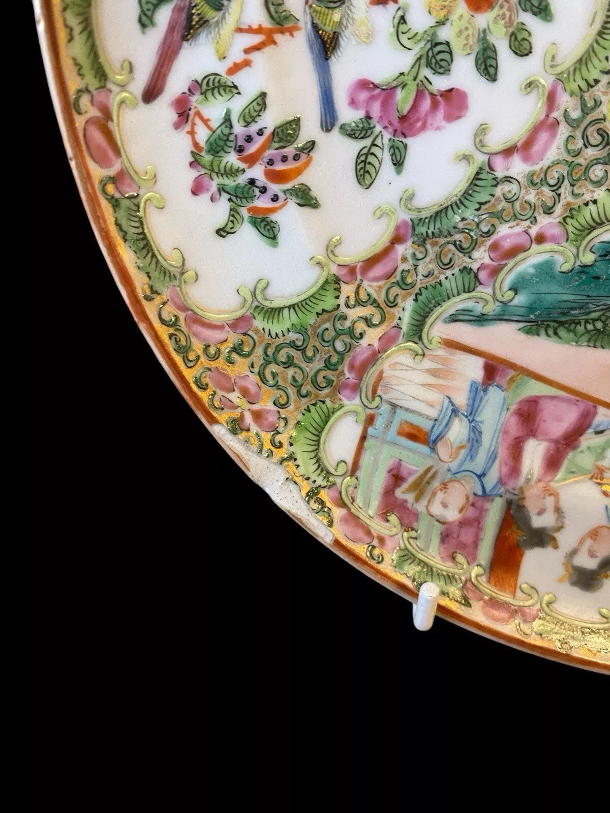 2 Chinese Canton Rose Medallion Porcelain plates 19th century