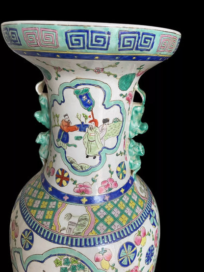 ANTIQUE LARGE CHINESE PORCELAIN VASE GREEN FAMILY EVERYDAY LIFE SCENES